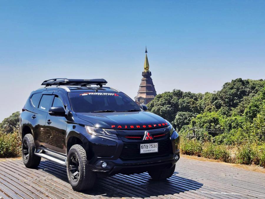 Our SUVs are spacious and very comfortable for day trips